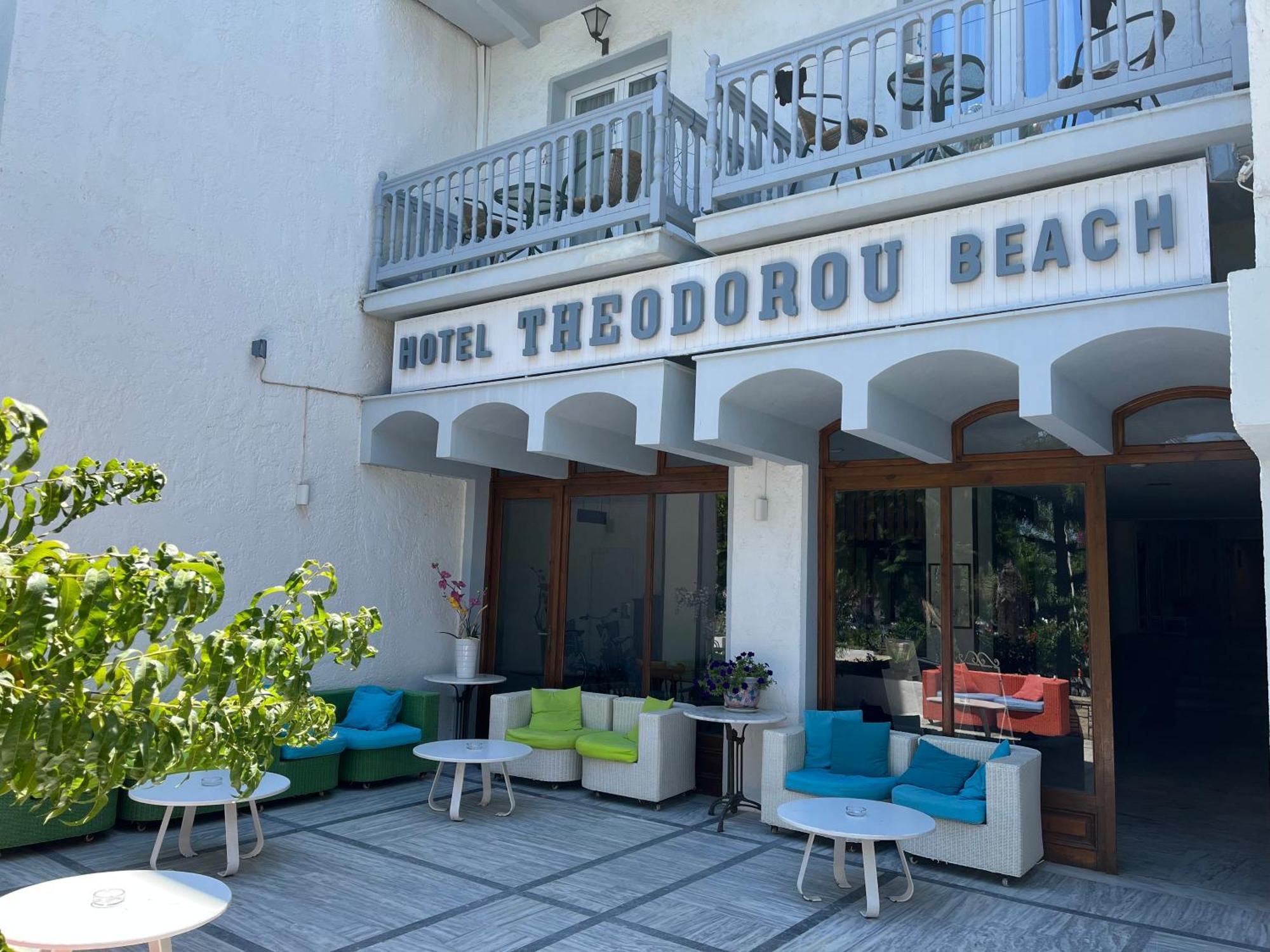 Theodorou Beach Hotel Apartments Psalidi  Exterior photo