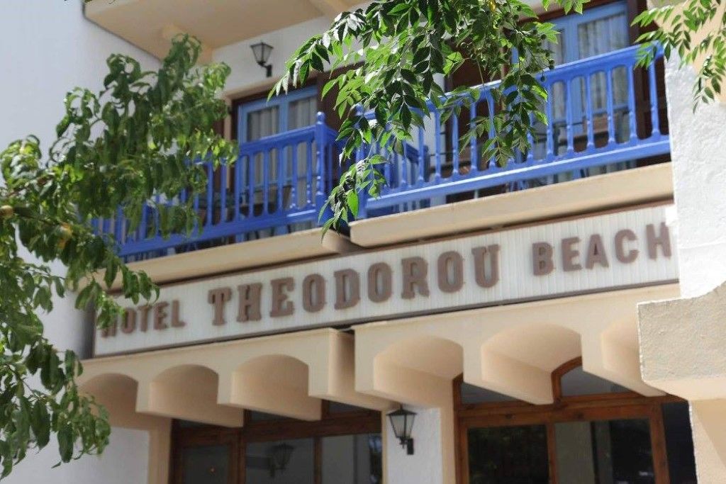 Theodorou Beach Hotel Apartments Psalidi  Exterior photo